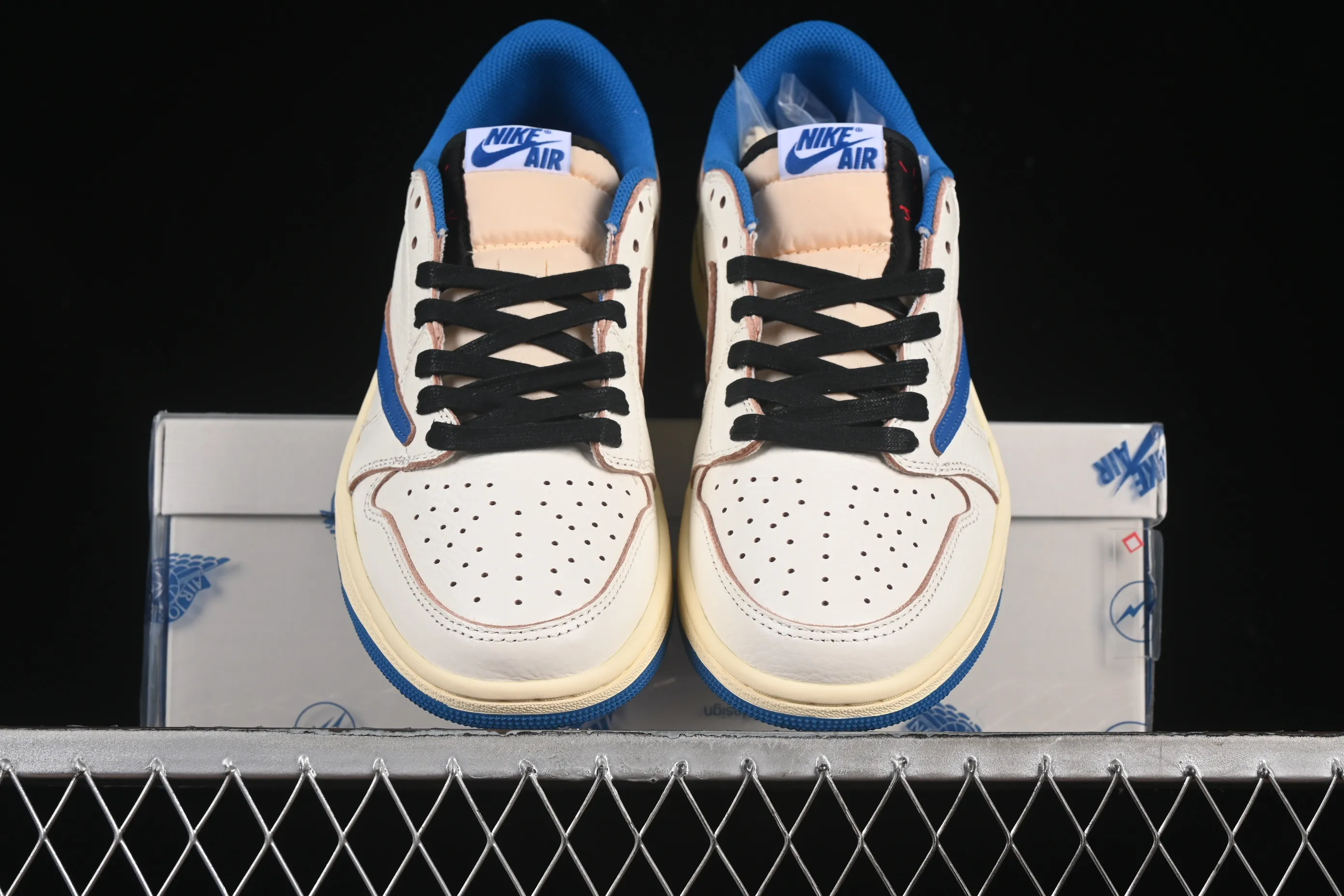 All categories Air Jordan Jordan series basketball shoes Air Jordan 1 Low High-end customized low-top sneakers OG version Travis Scott x Air Jordan 1 Low OG AJ1 Joe 1 undercut low-top DM7866-104